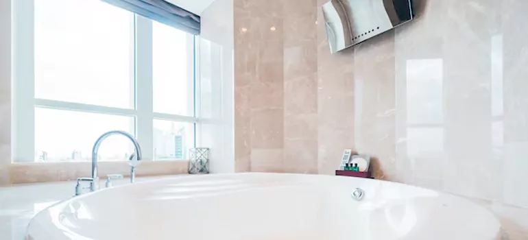 Bathroom Window Coverings in Edgewater, FL