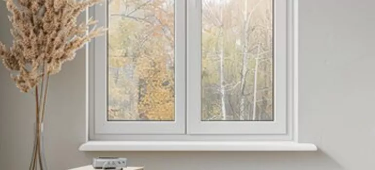 Vinyl Window Stool in Edgewater, FL